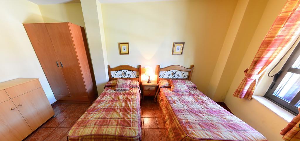 Hostal Bar Stop Hotel Velilla del Rio Carrion Екстериор снимка