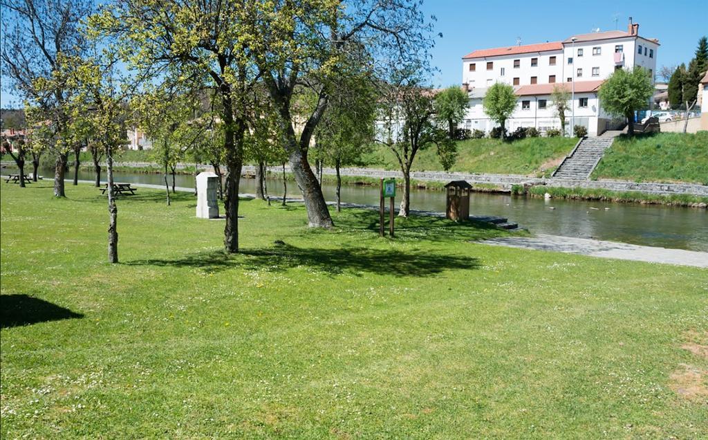 Hostal Bar Stop Hotel Velilla del Rio Carrion Екстериор снимка