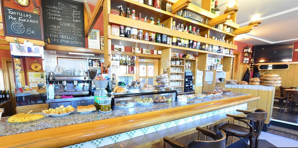 Hostal Bar Stop Hotel Velilla del Rio Carrion Екстериор снимка