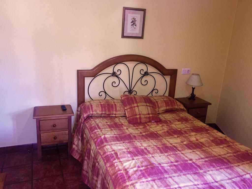 Hostal Bar Stop Hotel Velilla del Rio Carrion Екстериор снимка
